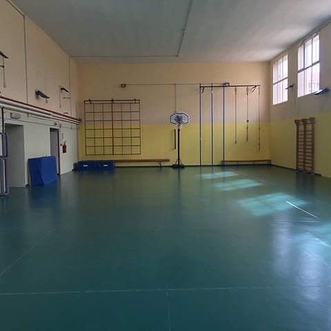Capoterra, una palestra tutta nuova in parquet: così rinascono le scuole