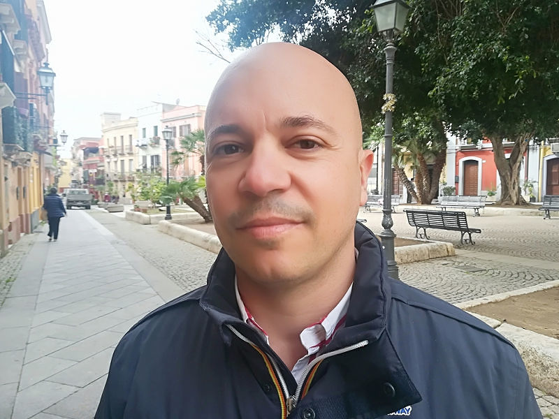 Efisio, il neo abitante di Villanova: “Ogni sera costretto a parcheggiare in via Sonnino”