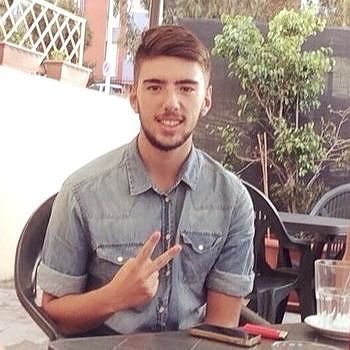 Schianto fatale sulla statale 126, Alberto muore a 20 anni: sì alla donazione degli organi