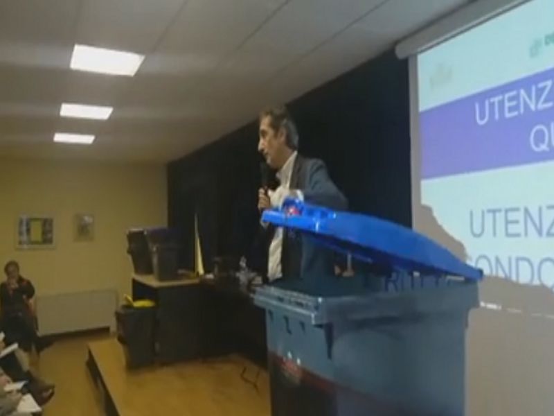 Porta a porta a Cagliari, i 5 maxi contenitori dovranno essere lavati dai cittadini