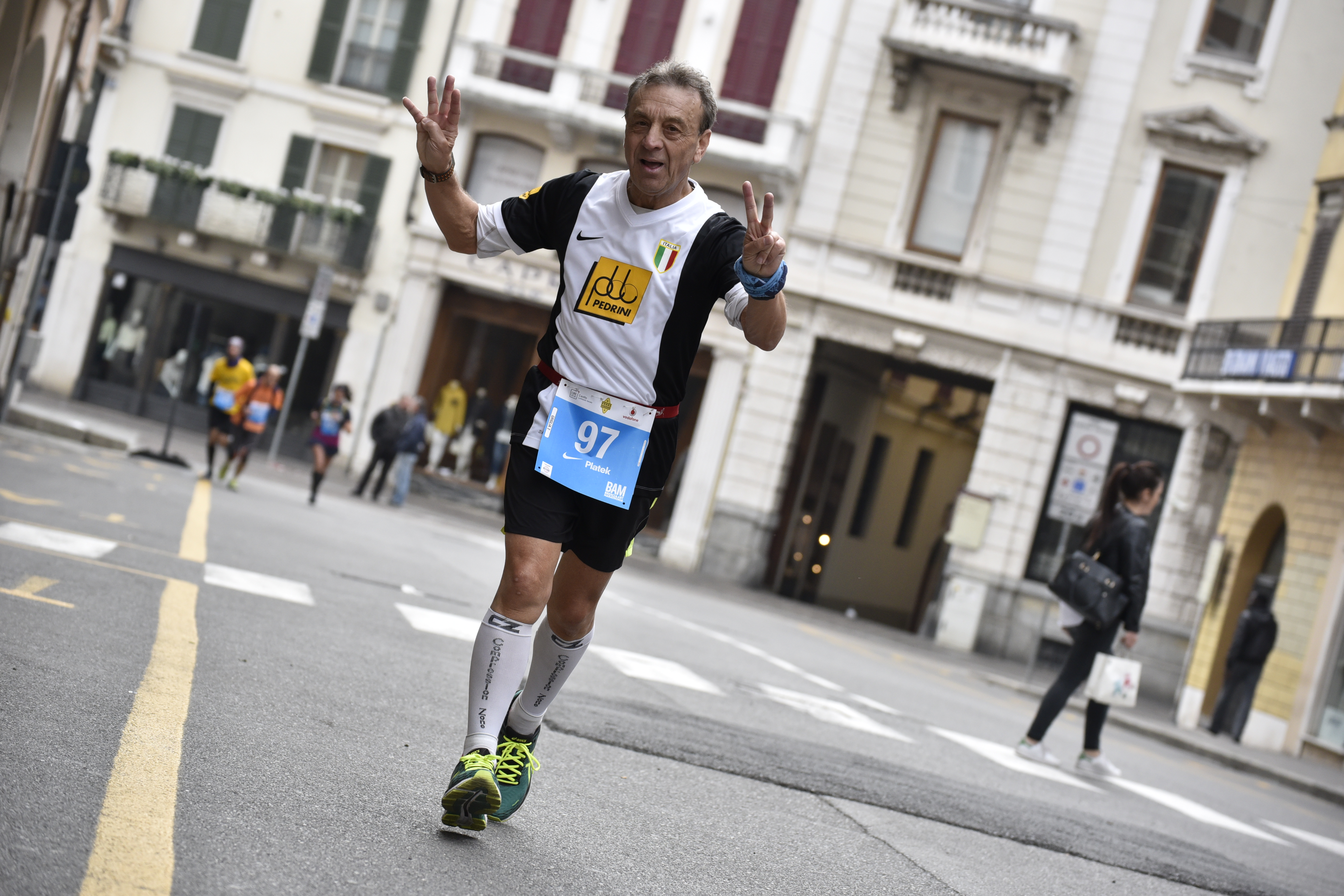 Il runner fenomeno Salvatore Gorgone alla Maratona di Cagliari