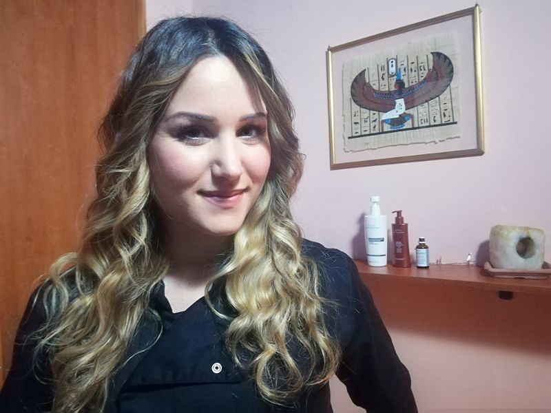 Gli sos dei cagliaritani all’estetista?“Maniglie dell’amore e sopracciglia più armoniche”