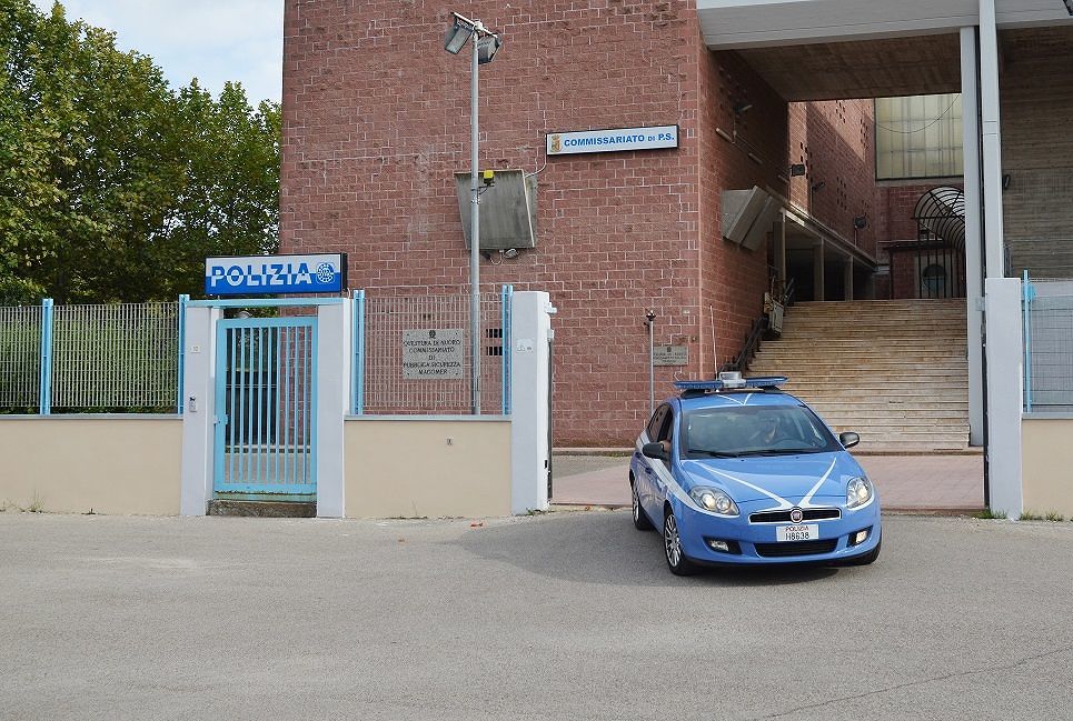 Donna travolta da un Suv, forse è omicidio: è caccia al pirata