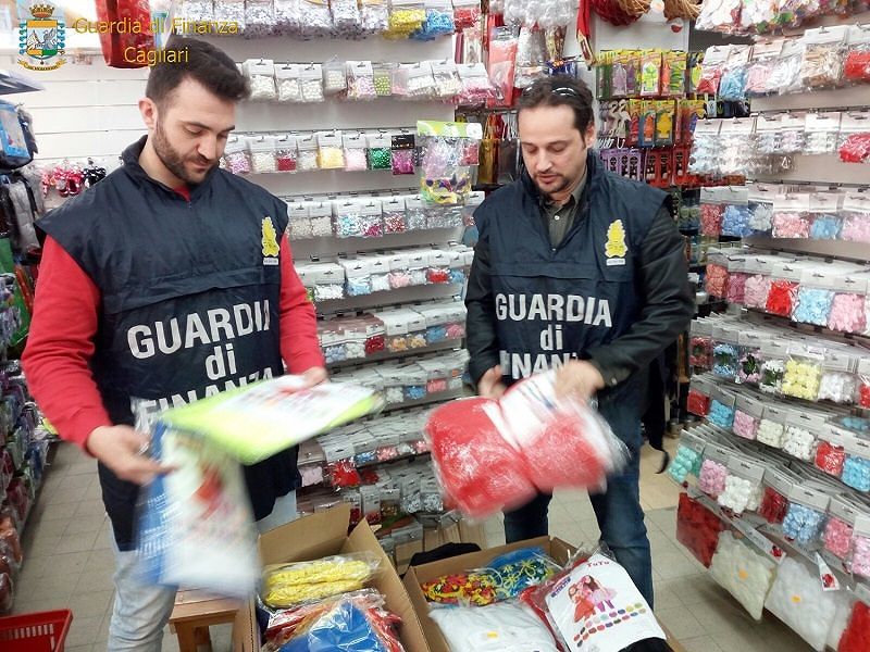 Giocattoli e materiali elettrici pericolosi: sequestri a Quartu e Sanluri