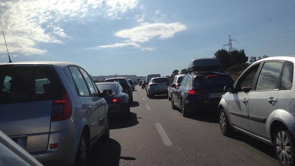 Moto contro furgone a Macchiareddu, grave un motociclista cagliaritano di 60 anni