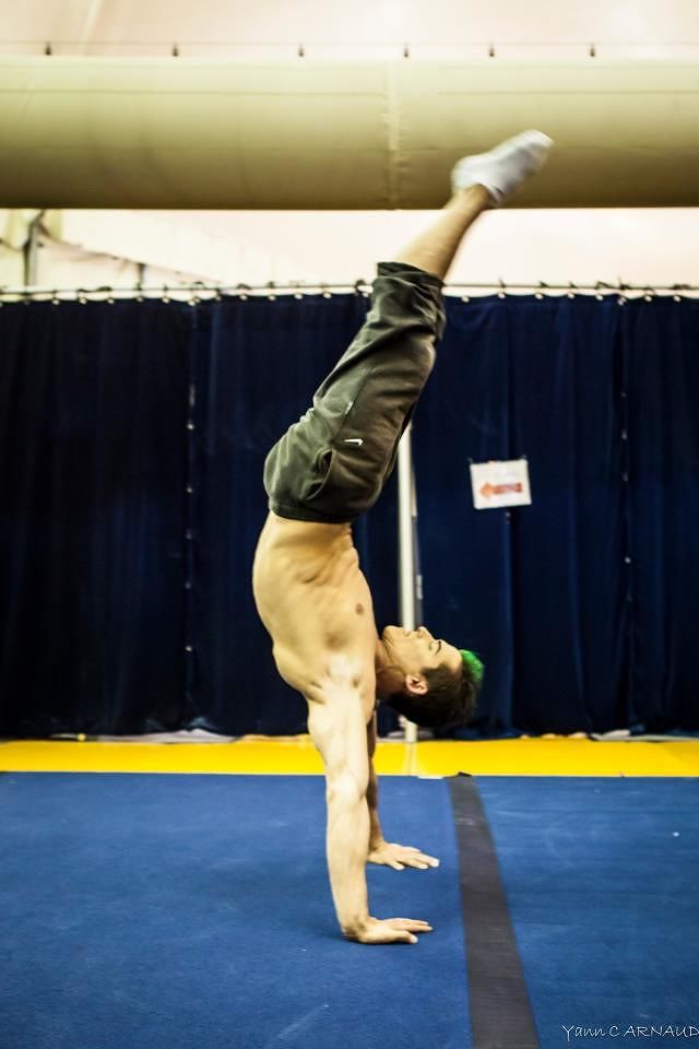 L’ultimo volo di Yann Arnaud: muore il grande acrobata del Cirque du Soleil