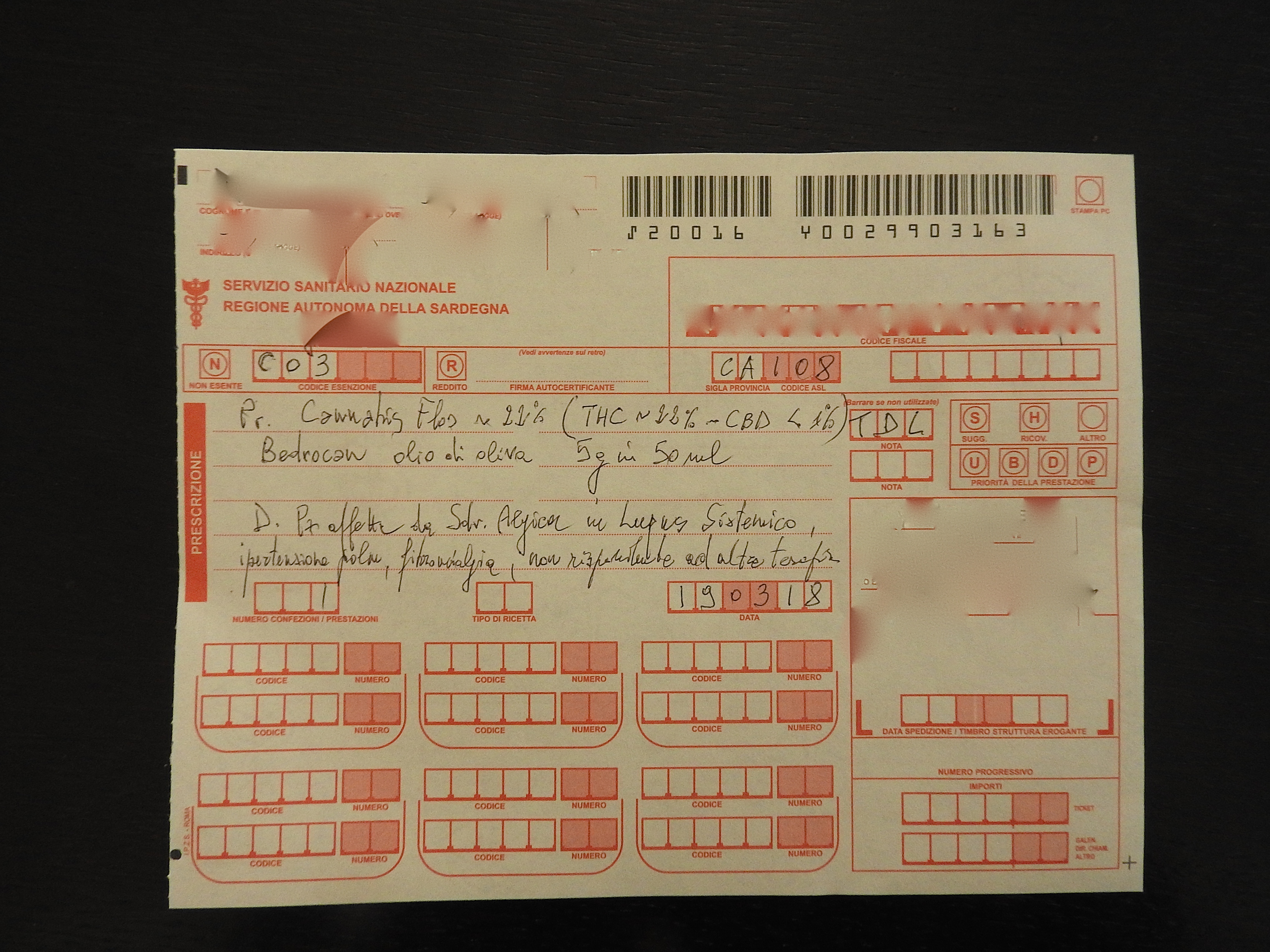 La vittoria di Francesca: “Ecco la ricetta, per curare gratis i dolori con la cannabis”