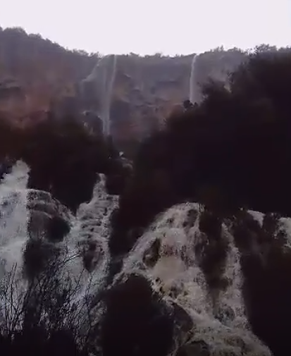 Le forti piogge fanno rinascere le spettacolari cascate Lequarci a Ulassai