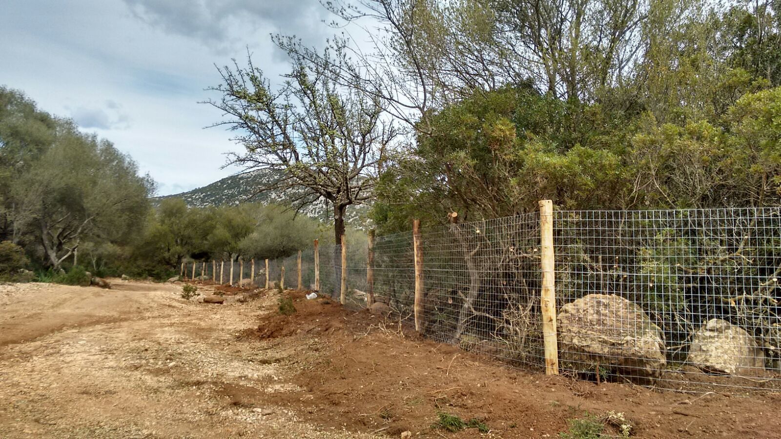 Grig: “Via concessioni e recinzioni dai siti archeologici del Golgo”