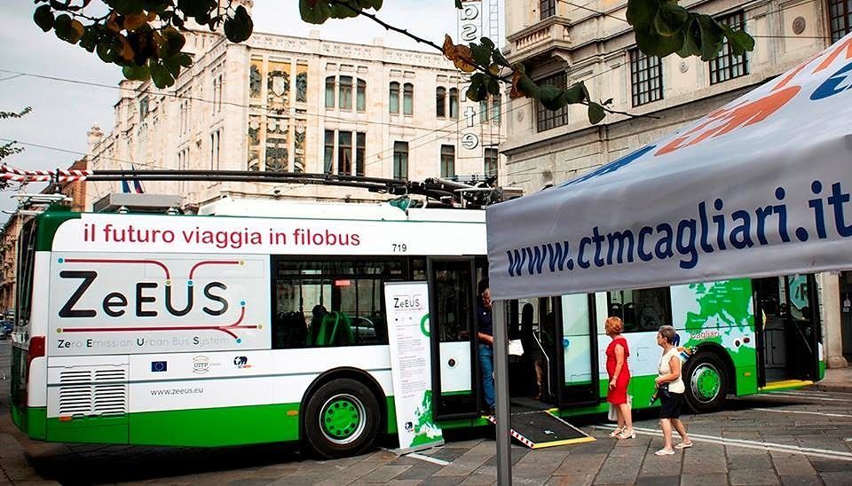 Cagliari, no degli studenti universitari alla nuova linea Ctm: “Fateci viaggiare gratis”