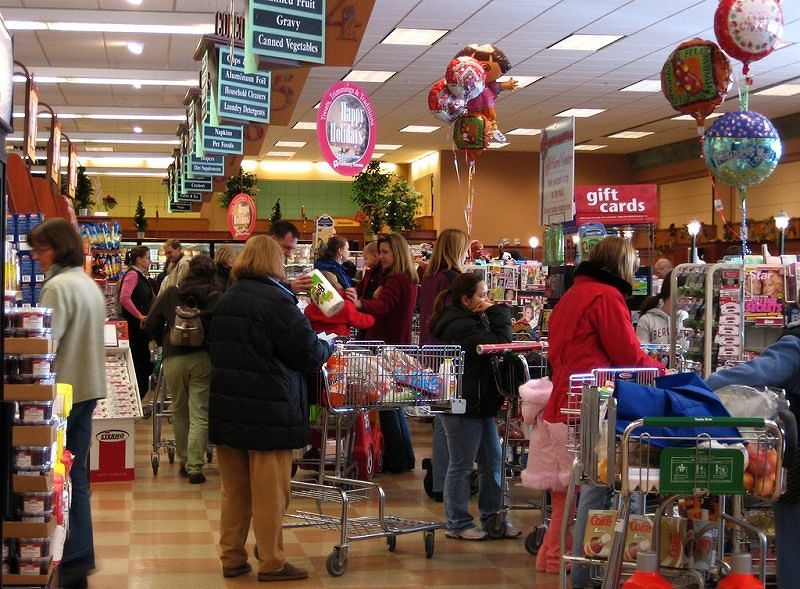 Sestu, il ladro in fila alla cassa dell’Hardis: “Mi ha rubato 11 euro”
