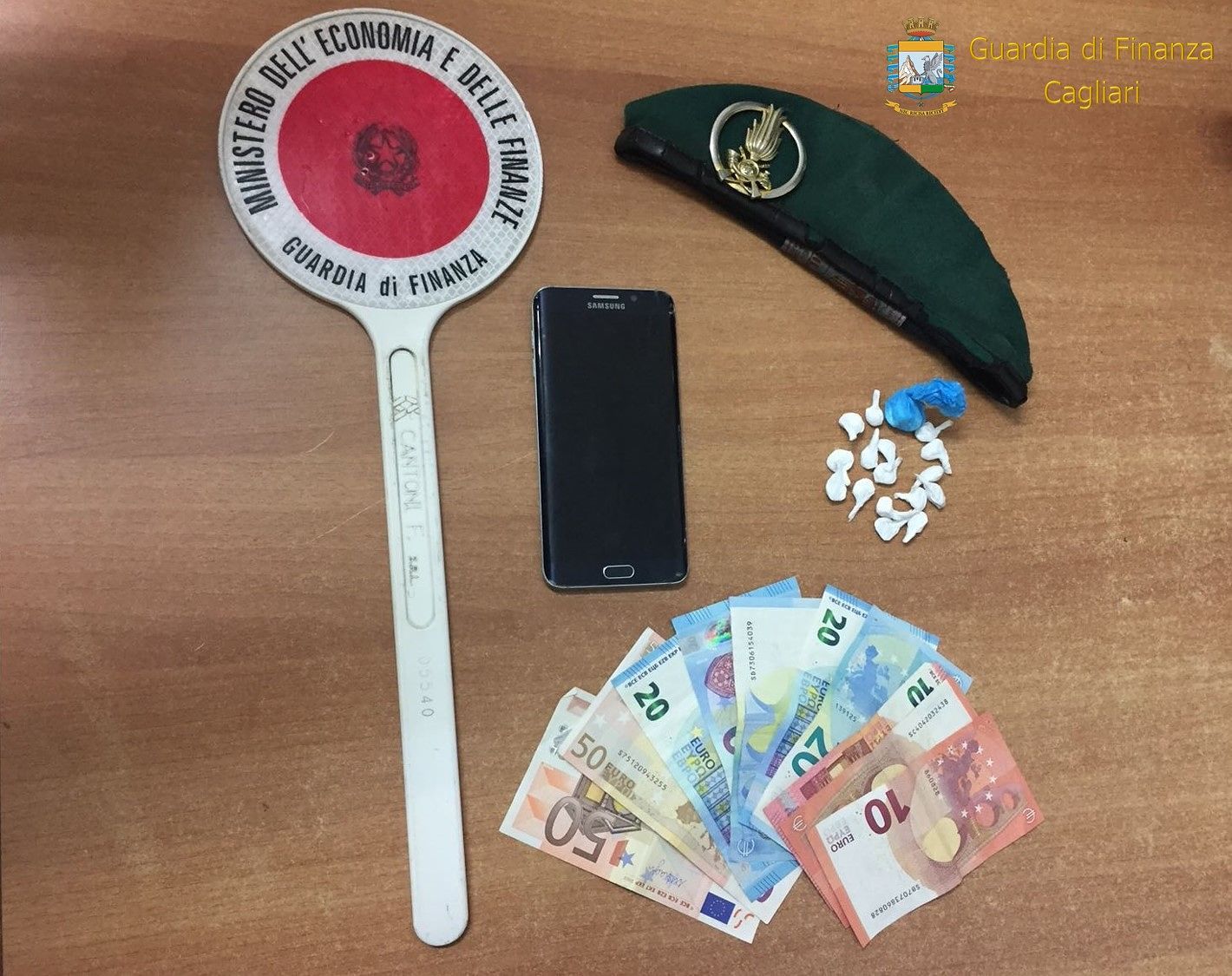 Sant’Elia: guida scooter senza patente e assicurazione ma con 24 dosi di cocaina