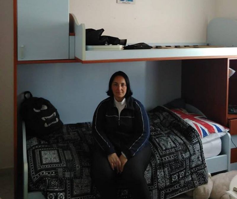 La gioia di Stefania, mamma vedova di Sestu: “Mi hanno regalato la cameretta per mio figlio”