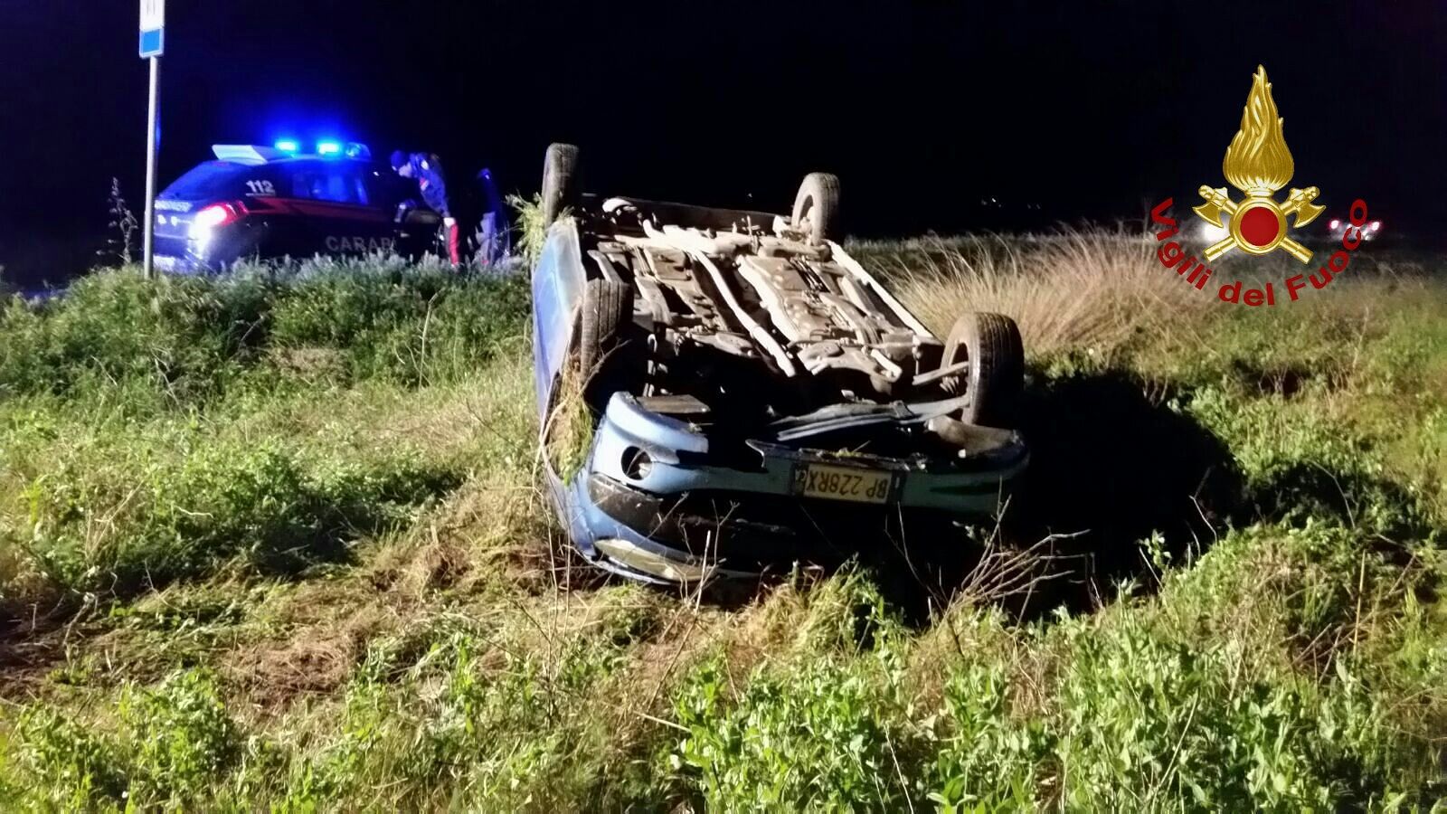 Quartu, auto si ribalta sulla SP 15: nessuna traccia del conducente