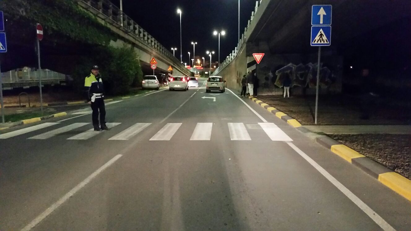 Cagliari, brutto incidente tra via Cadello e via dei Valenzani: 32enne gravissimo all’ospedale