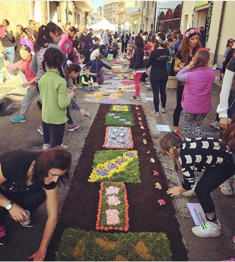 Tortolì in Fiore: un fine settimana di colori, musica, cibo e spettacolo