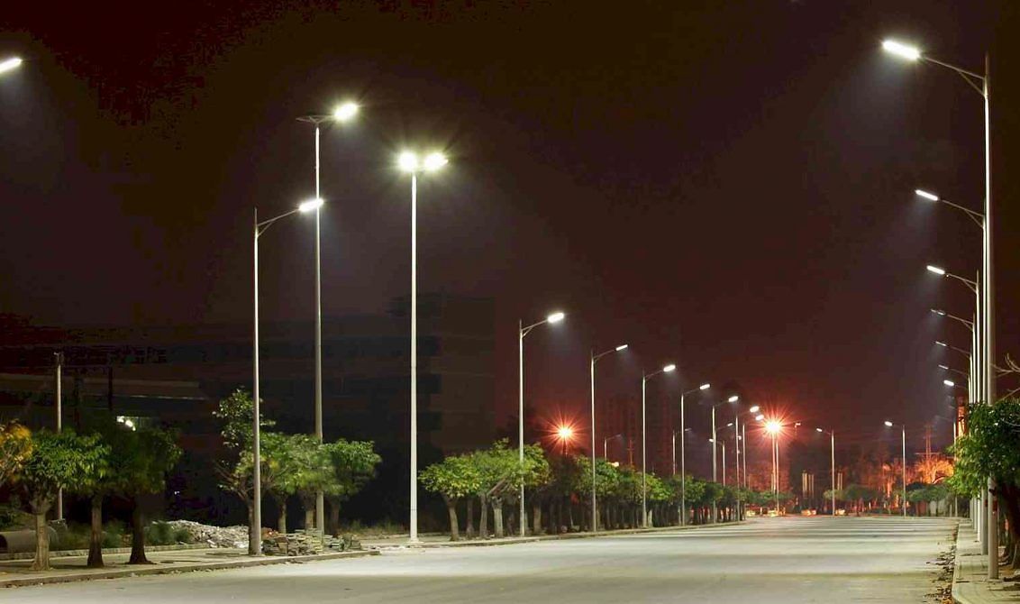 Cagliari, nuovi punti luce tra piazza Repubblica e via Scano: “Risparmi del 50 %”