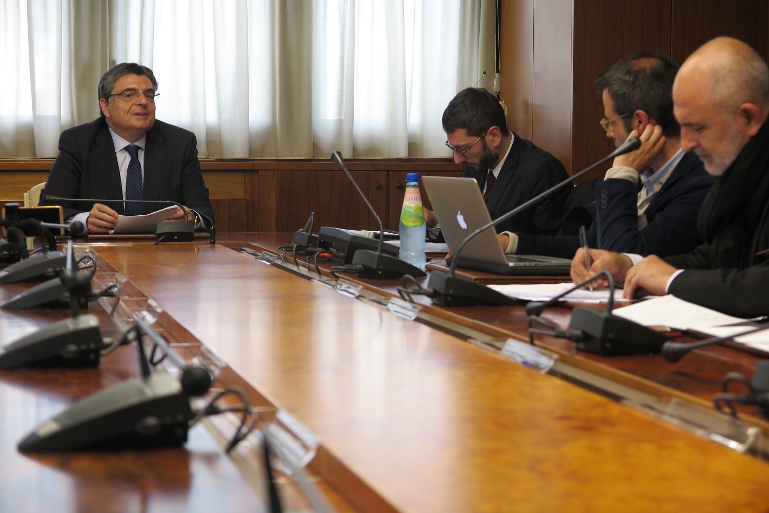 Ganau: “La legge elettorale? Nessuna modifica”. Tensione in maggioranza