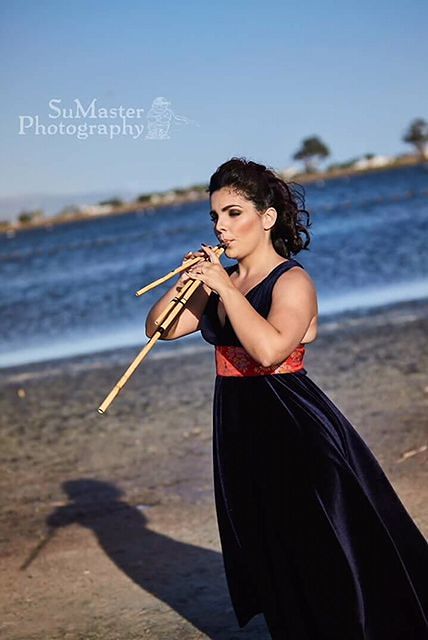 Federica, una donna alle launeddas con anima rock