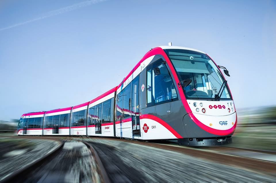 Cagliari, ecco i nuovi treni della metro: sabato viaggi gratis per tutti