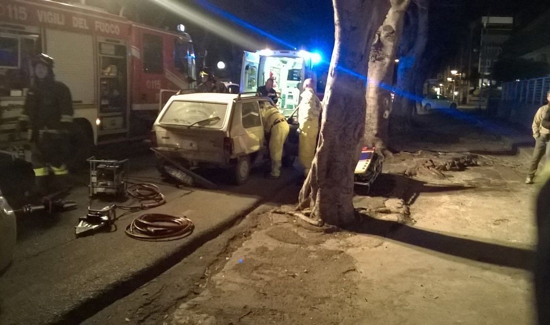 Cagliari, da via Po a viale Trieste città al buio: “Pedoni travolti e rischio aggressioni”