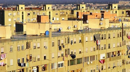 Cagliari, uffici delle case popolari tra caos, disorganizzazione e disagi