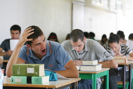 Figli, scuola a ostacoli: “Il buonismo sta rovinando questa generazione”