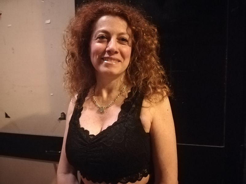 Manuela, parrucchiera di Cagliari stregata dal tango: “Il mio compagno non è geloso”