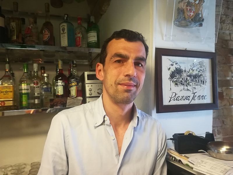 Cagliari, cibo ordinato via app: “No, meglio dare lavoro a camerieri e baristi”