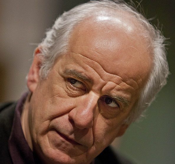 Cagliari, al Teatro Massimo “Toni Servillo legge Napoli”