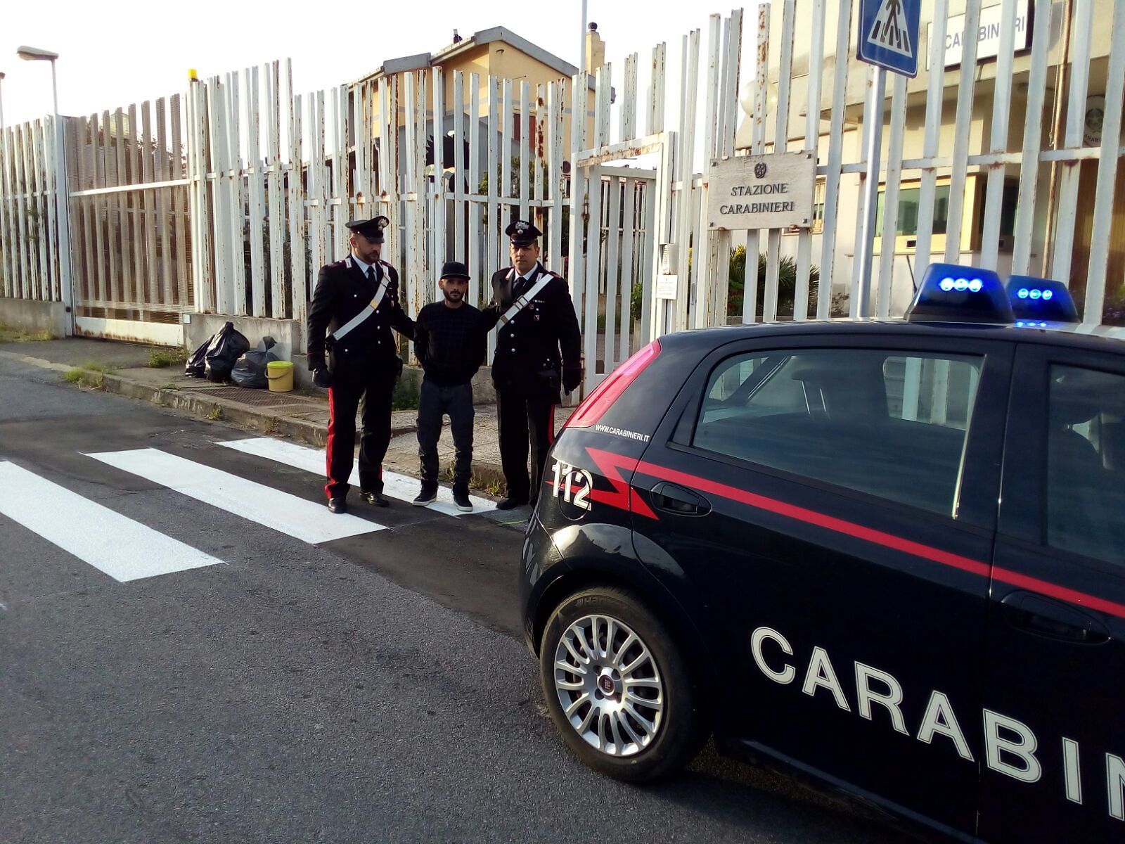 Spaccio di droga in casa a Tratalias: fermato pusher di 32 anni