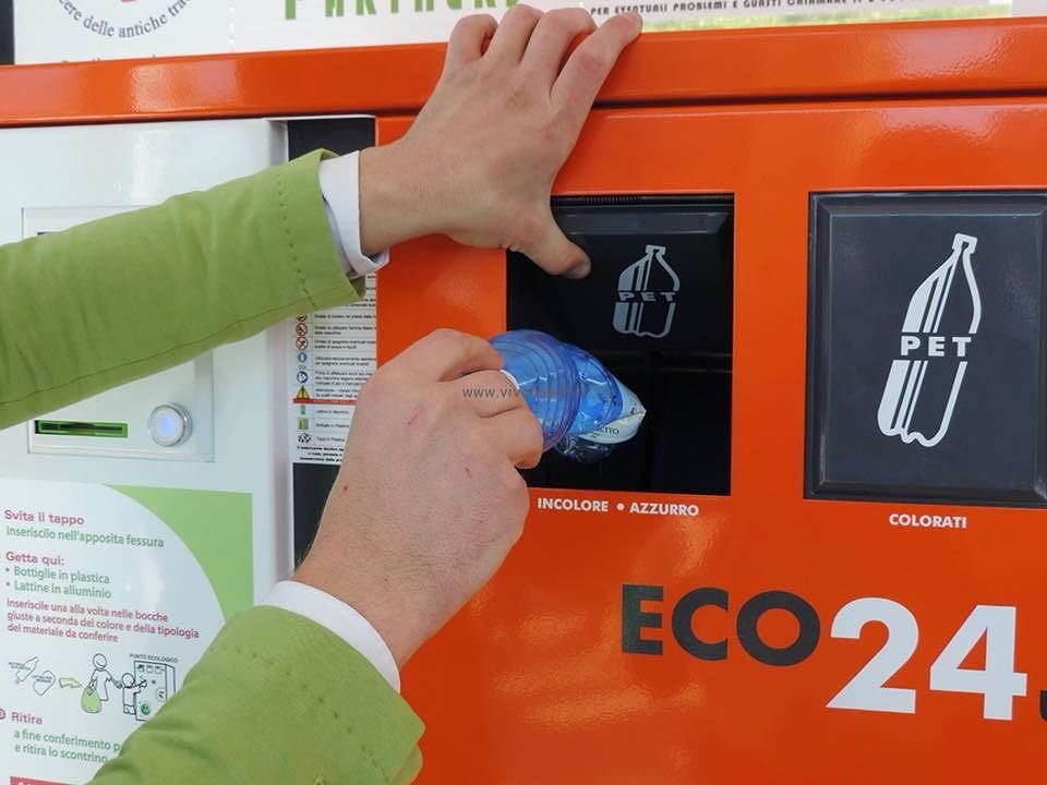 Pula, nasce la Casa dell’Acqua e l’eco compattatore per la plastica: ecco i benefit