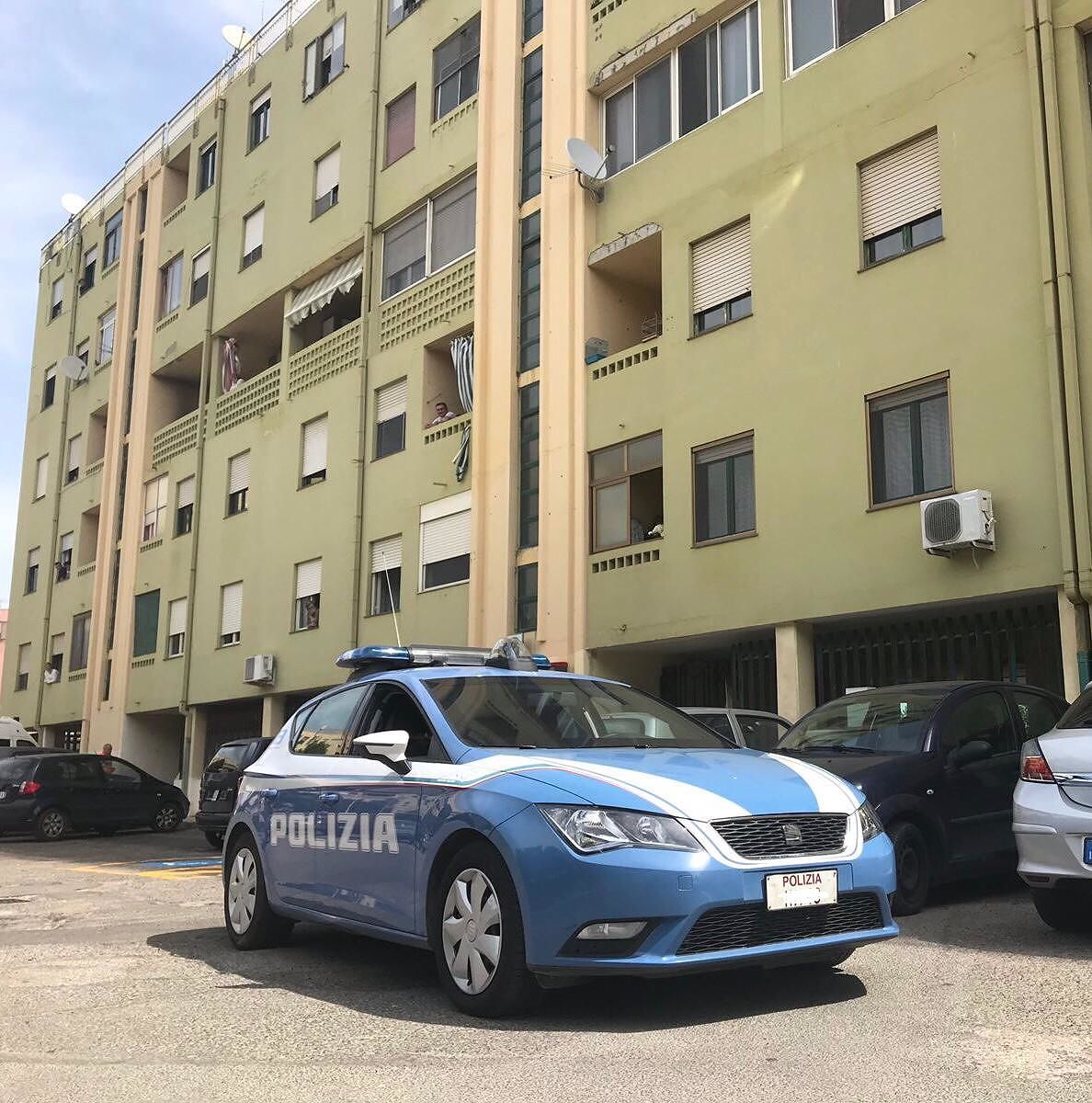 Cagliari, in casa oltre 2,7 kg di hashish: 18enne in manette in via Castelli