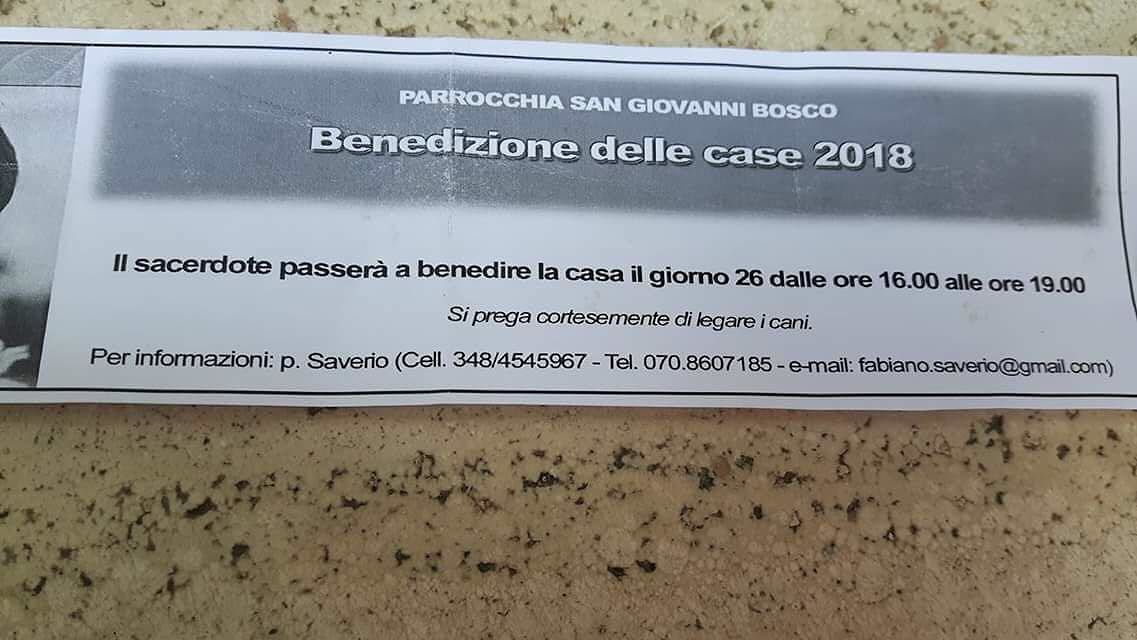 Selargius, c’è la benedizione delle case. Il prete: “Tenete legati i cani”