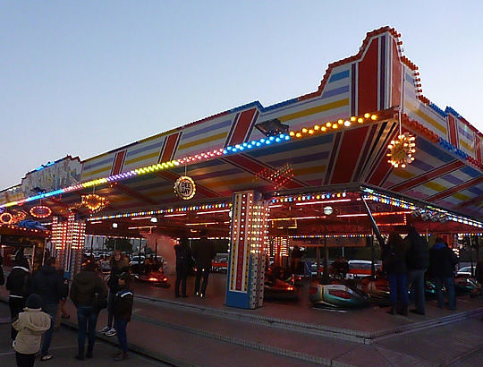 Cagliari, Luna Park davanti al Nautico. No del Comune: “E’ grave”