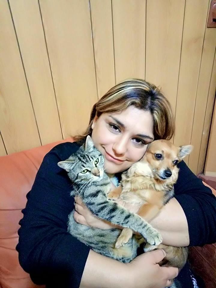 Claudia, parrucchiera di Suelli: “I cani come i bimbi devono stare in spiaggia”