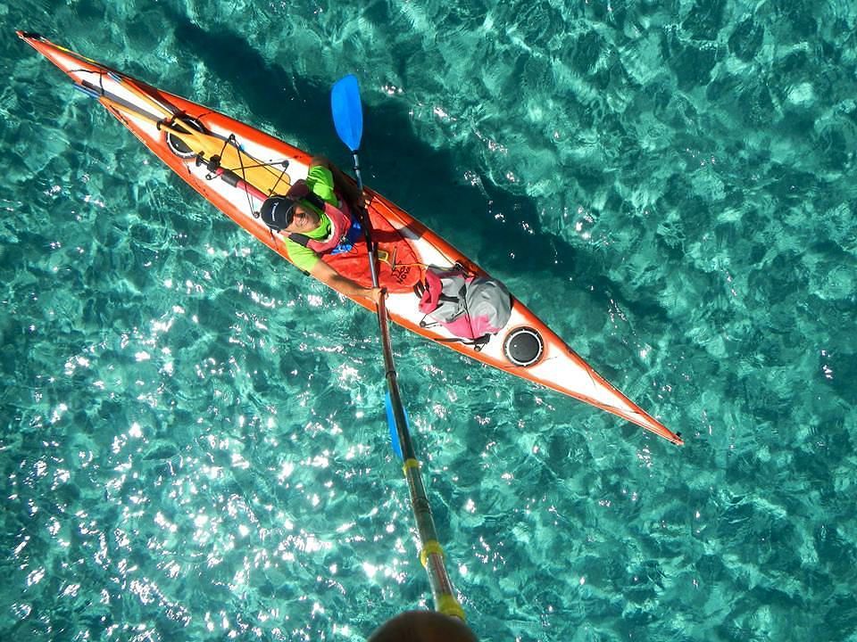 Cagliari, si è conclusa con successo l’avventura attorno all’Isola in kayak di Carlo Coni