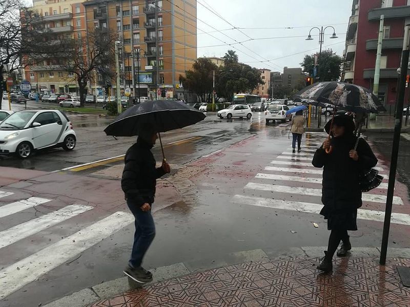 Temporali e forte vento in aumento, piena allerta meteo sulla Sardegna fino a venerdì