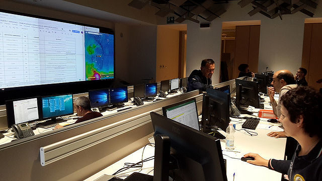 Sardegna, bufera sui fake dei falsi avvisi di allerta meteo: la Regione chiama la Polizia Postale