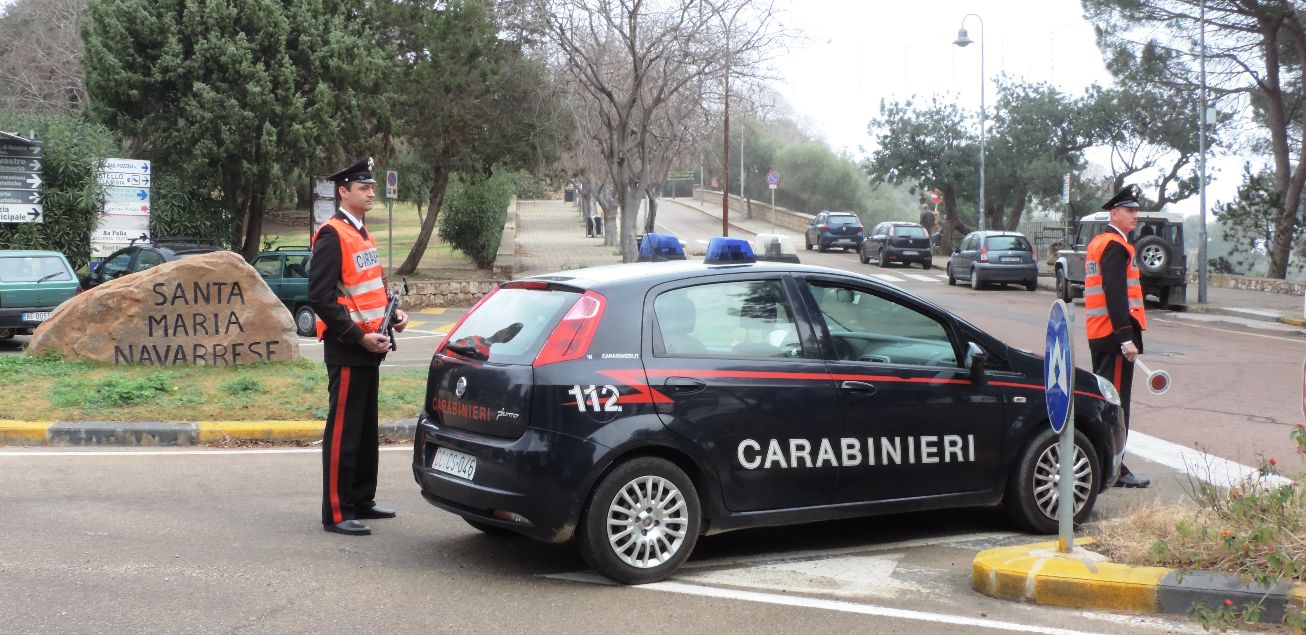 Sardegna, si scaglia contro la madre e il fratello e all’arrivo dei militari fugge: arrestato