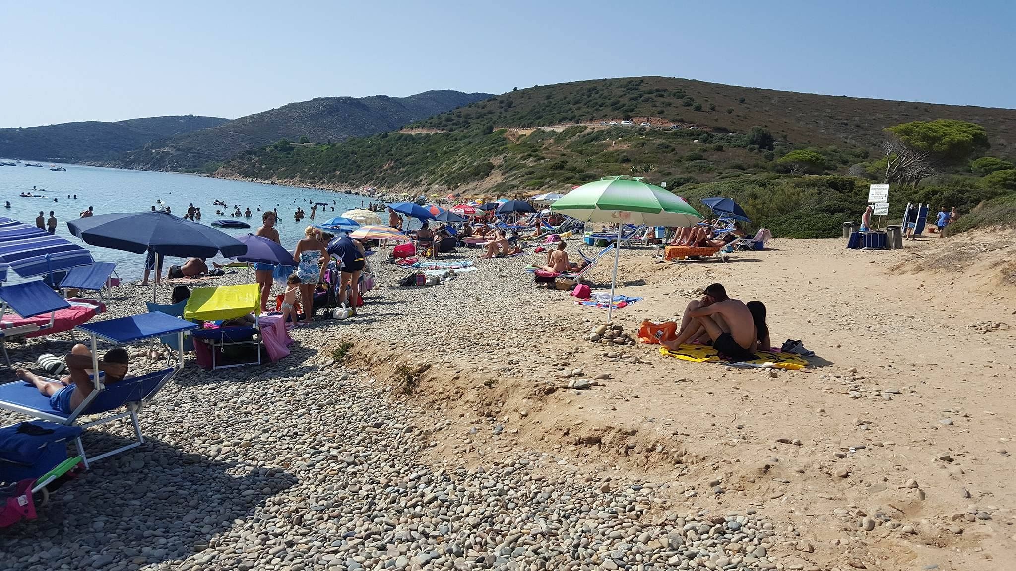 Bandiere poco blu nelle spiagge del Sud Sardegna: promosse solo in cinque