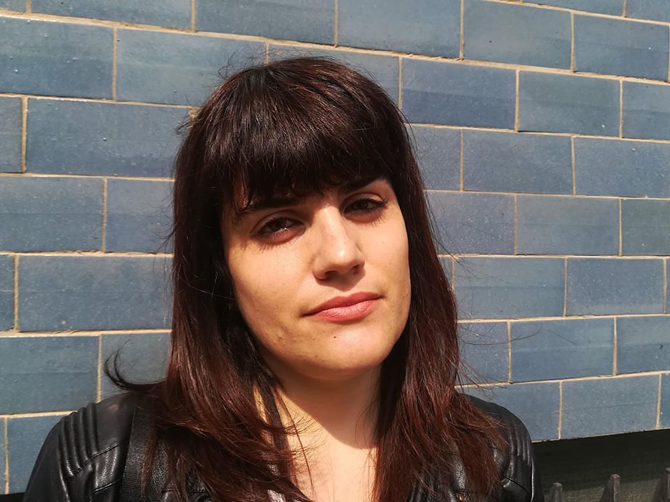 Le lacrime di Silvia di Sestu: “Licenziata dal call center, ho 2 bimbi e sono disperata”