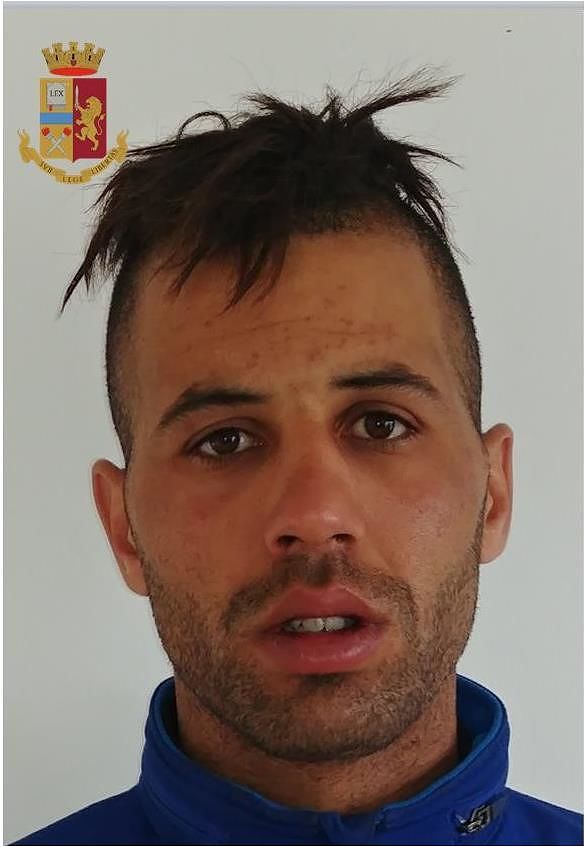 Cagliari, espulsi due stranieri: l’indiano del caos nel Corso e un algerino sbarcato coi migranti