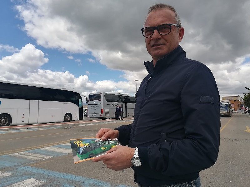 A Cagliari stop alle cartine ai crocieristi: “Mica sono bombe, è pazzesco”