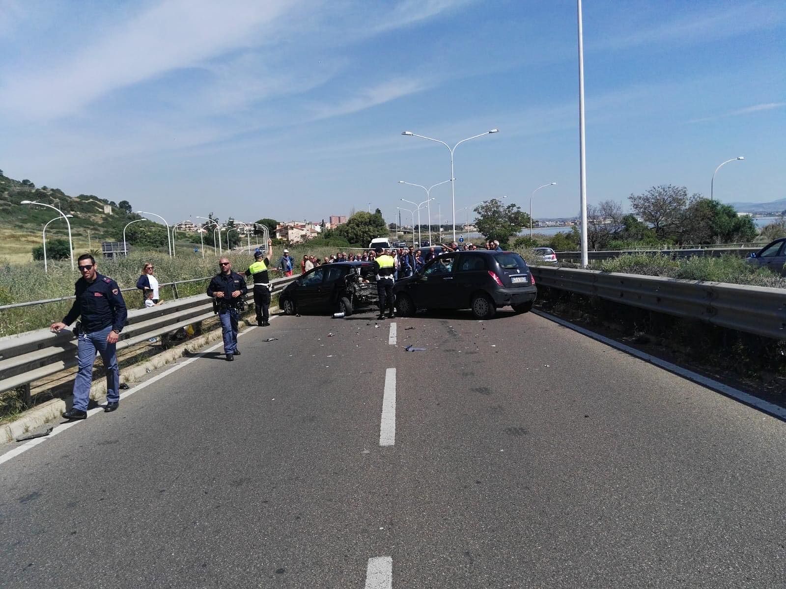 Cagliari, incidente sull’Asse Mediano: traffico in tilt