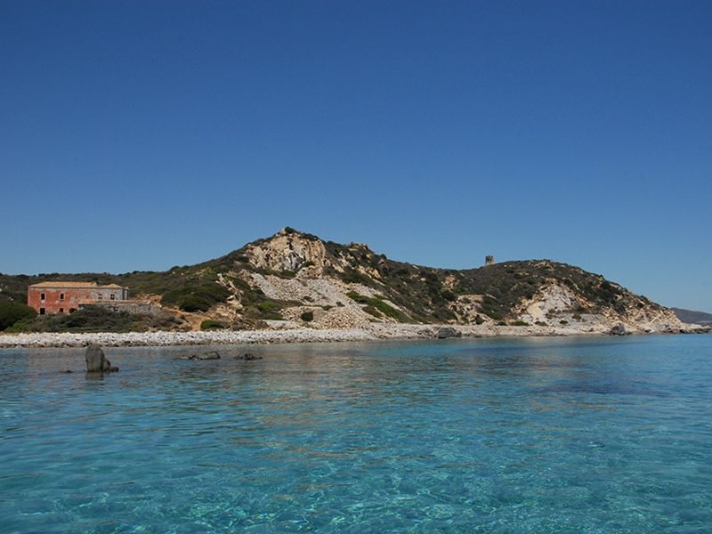 Rivoluzione Villasimius: sì del Comune a punti di ristoro e noleggi dietro le spiagge paradiso
