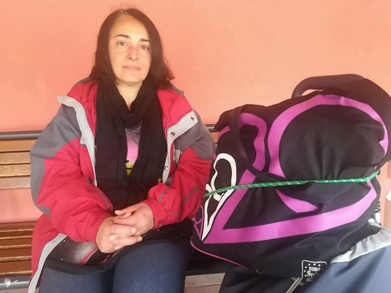 Le lacrime di Stefania, mamma vedova di Sestu: “Cerco un lavoro per non finire in strada”