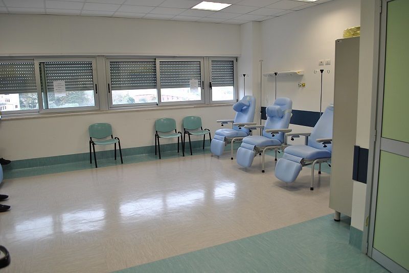 L’Aou Sassari avrà il suo ambulatorio chirurgico di oculistica grazie anche ai privati