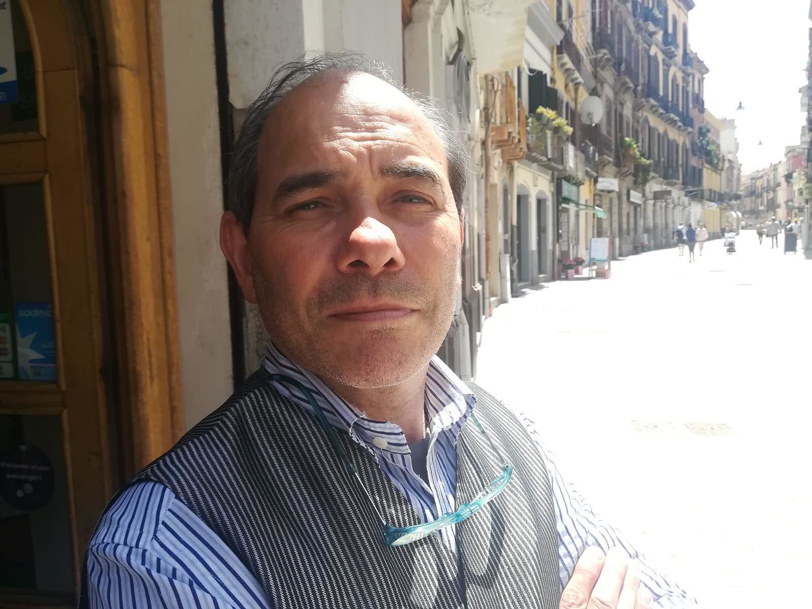 Antonello, storico barista del Corso Vittorio: “Qui siamo al si salvi chi può”