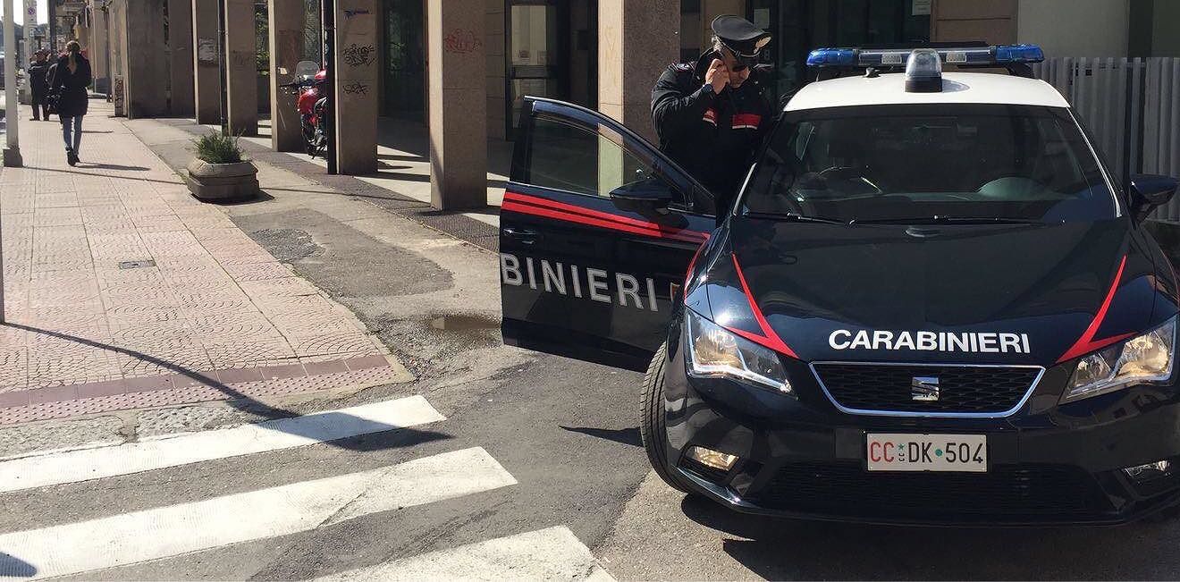 Cagliari, rubano dall’OVS abiti per bambino per centinaia di euro: nei guai una coppia